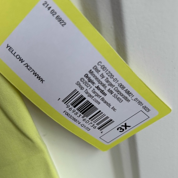 All in motion NWT athletic shorts size 3x yellow - Picture 3 of 7